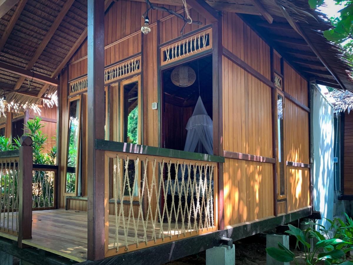 3Will Bunaken Dive Resort Exterior photo